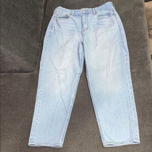 American Eagle Outfitters Curvy Mom Jean